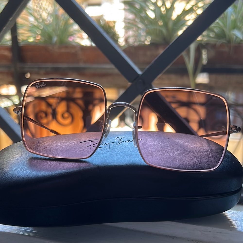 Ray•Ban unisex sunglasses (Evolve)